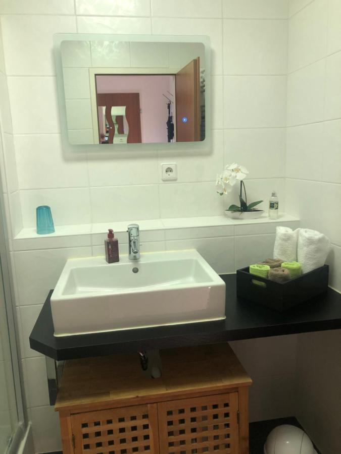 Ferienwohnung Tiryaki Friedrichshafen Esterno foto